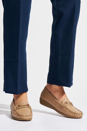 beige damesmocassins ze... 2