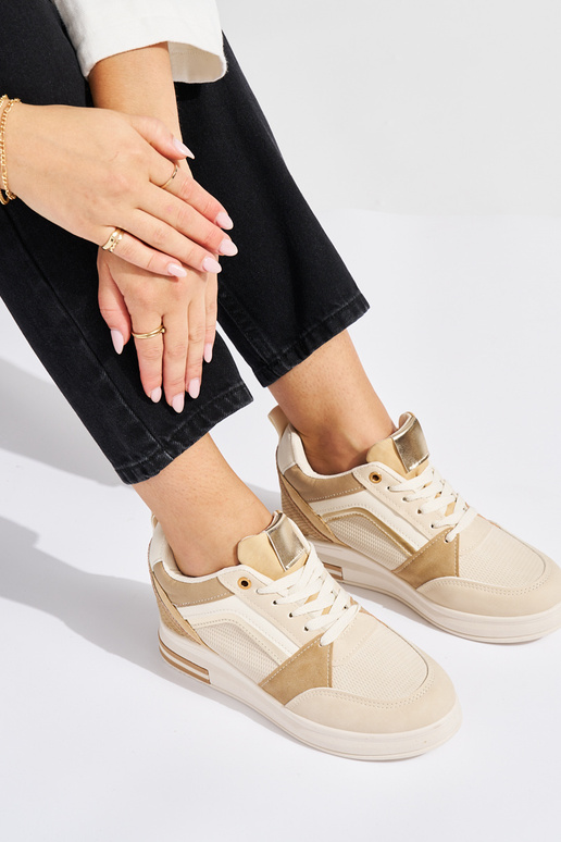 Damesschoenen in het beige model...