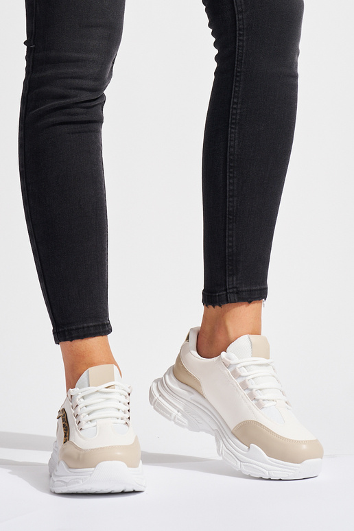 crèmekleurige damessneakers model... crèmekleurige damessneakers model...