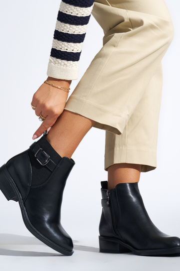 zwarte klassieke platte... 2