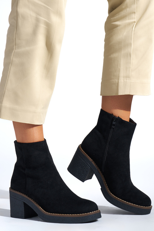 zwarte damesschoenen op de hiel zwarte damesschoenen op de hiel