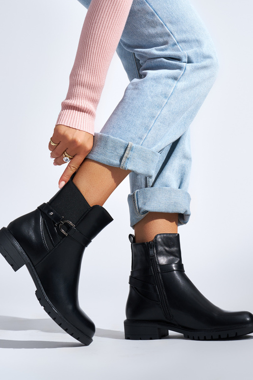 zwarte damesschoenen met decoratieve... zwarte damesschoenen met decoratieve...