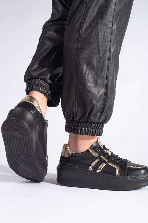 Zwart lederen Sneakers model schoenen...