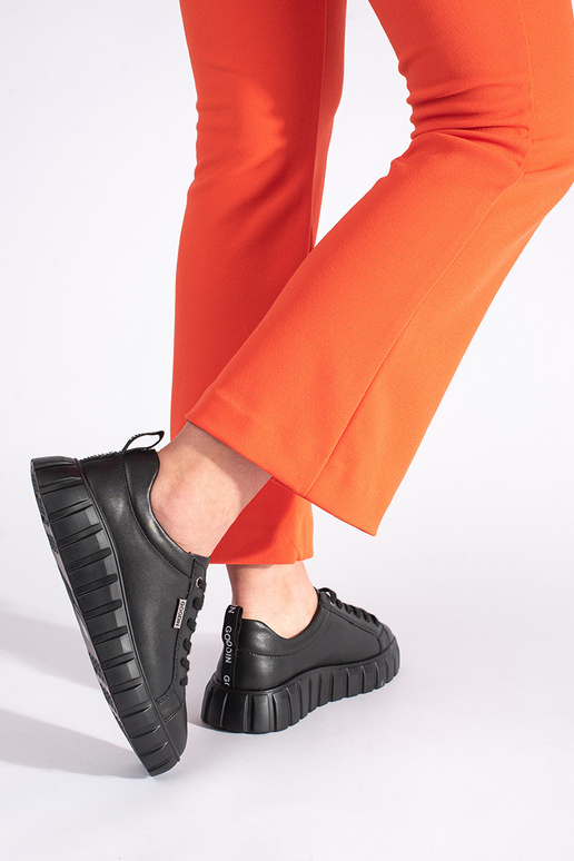 zwarte leren enkellaarsjes met plateau