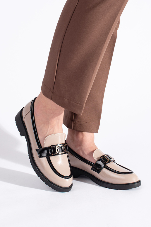 beige gelakt Dames mocassins met gespen