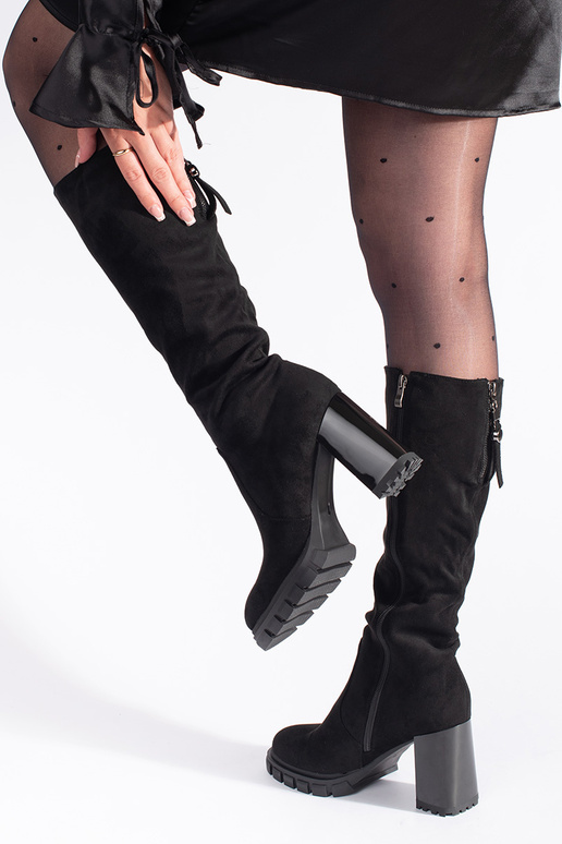 zwarte suède enkellaarsjes op de hak zwarte suède enkellaarsjes op de hak