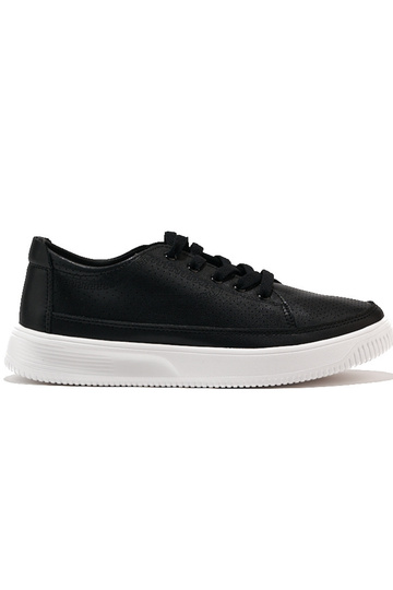 Opengewerkte leren schoenen...