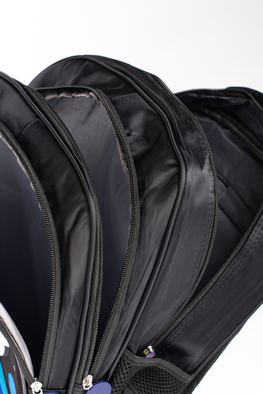 zwarte rugzak dziecięcy z cosmonauto