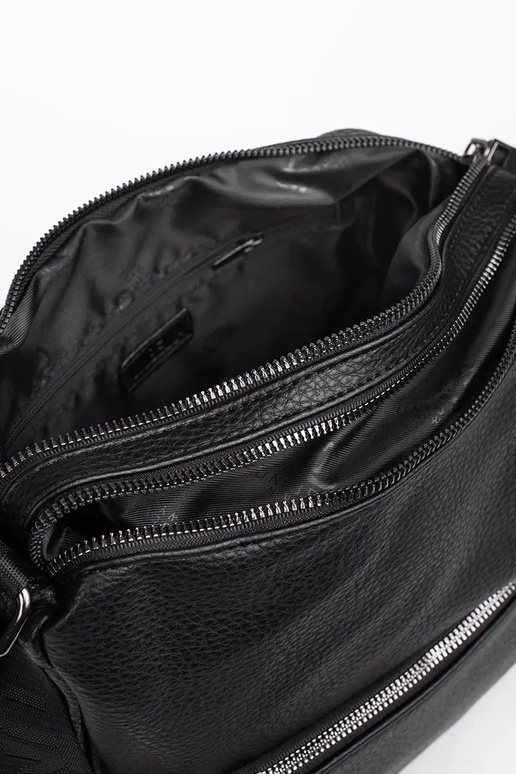 zwarte damestastype rugzak met kwastjes