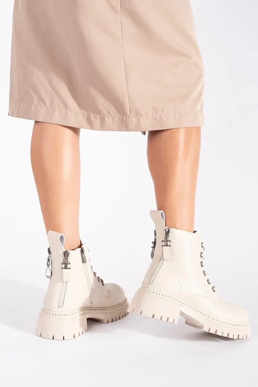 Leer beige gebonden dames laarzen Leer beige gebonden dames laarzen