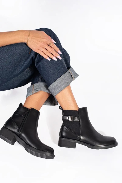 zwarte damesschoenen op lage hak