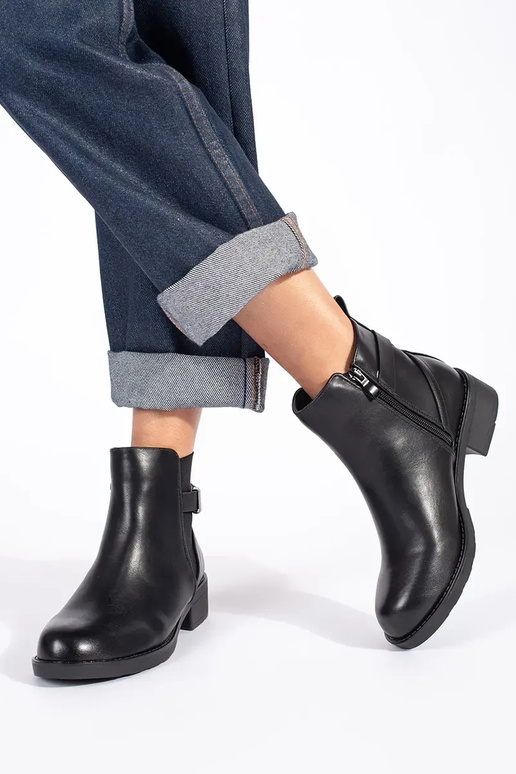 zwarte damesschoenen op lage hak