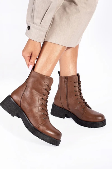 Bruine schoenen met dikke... 2