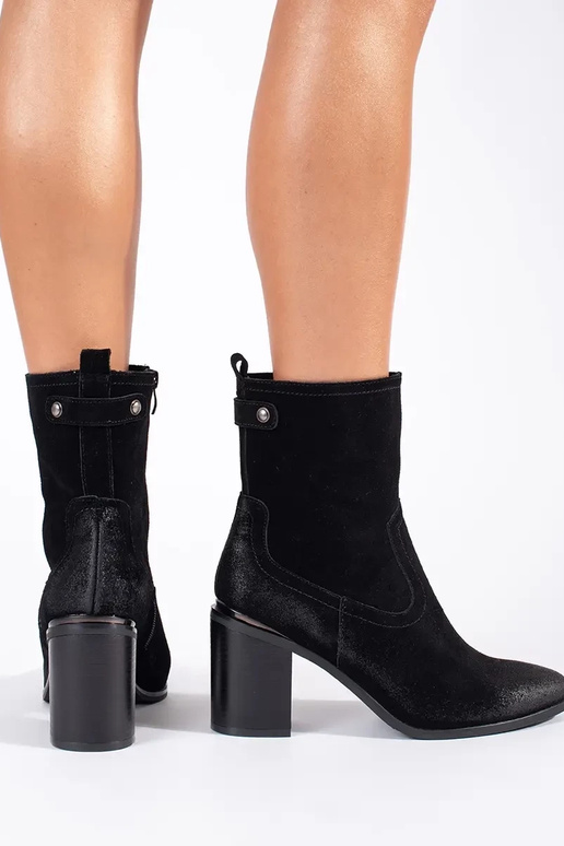 Zwarte leren dameslaarzen met hak...