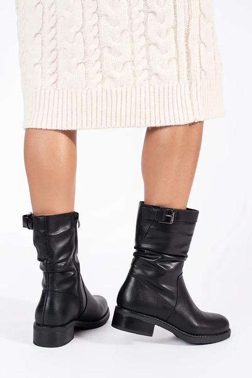 zwart lederen geïsoleerde damesschoenen zwart lederen geïsoleerde damesschoenen