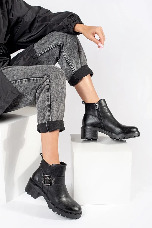 Zwart leren damesschoenen met...