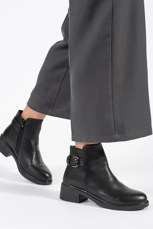 Lage damesschoenen in zwart met...