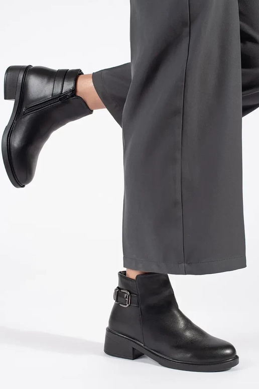 Lage damesschoenen in zwart met...