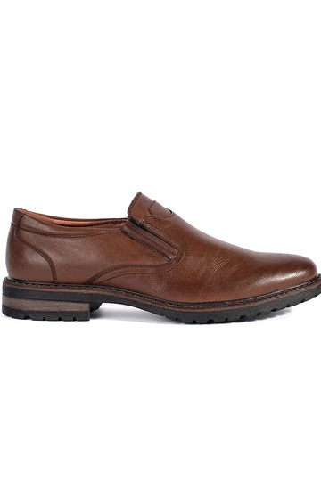 Bruine sneakers met knopen