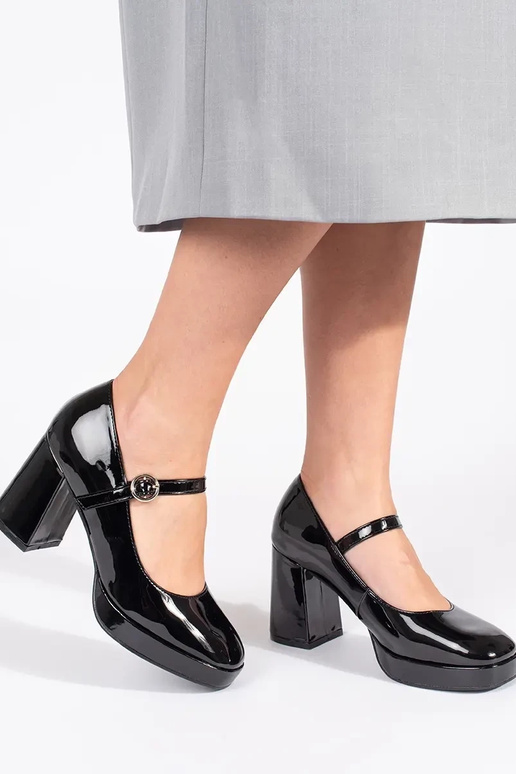 Zwart lak enkellaarsjes met gesp voor...