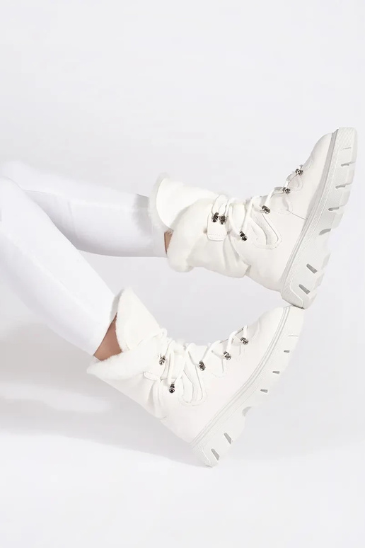 Initte kleur geregen SnoInboots voor...