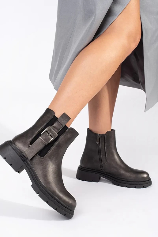 Donkerbruine schoenen met gespen Donkerbruine schoenen met gespen