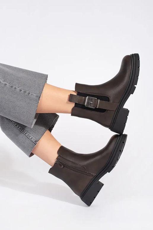 bruine kleur laarzen Dameslaarzen met... bruine kleur laarzen Dameslaarzen met...