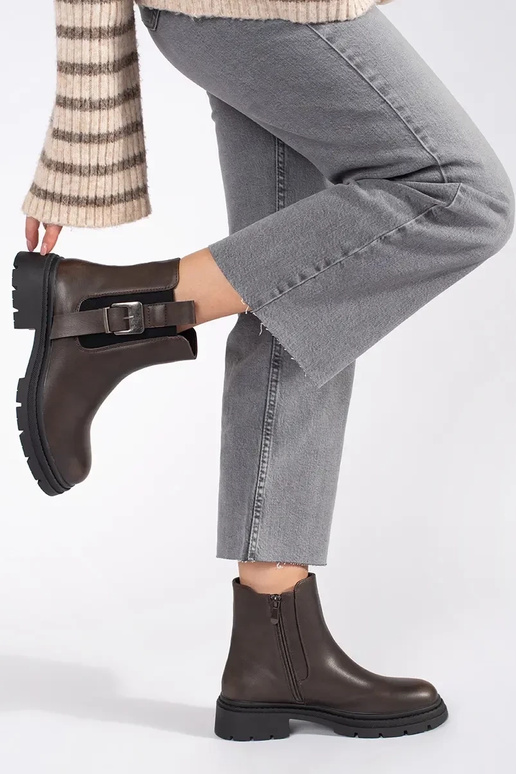 bruine kleur laarzen Dameslaarzen met... bruine kleur laarzen Dameslaarzen met...