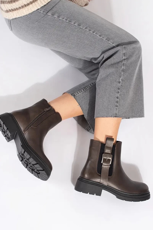 bruine kleur laarzen Dameslaarzen met... bruine kleur laarzen Dameslaarzen met...