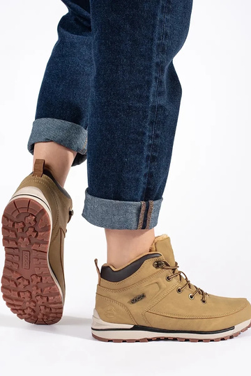 bruine kleur geïsoleerd... 2