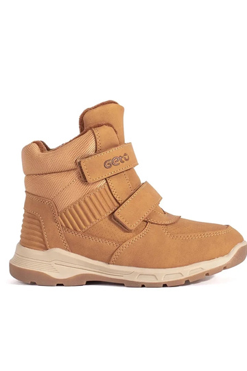 opInarmen jongensachtig...