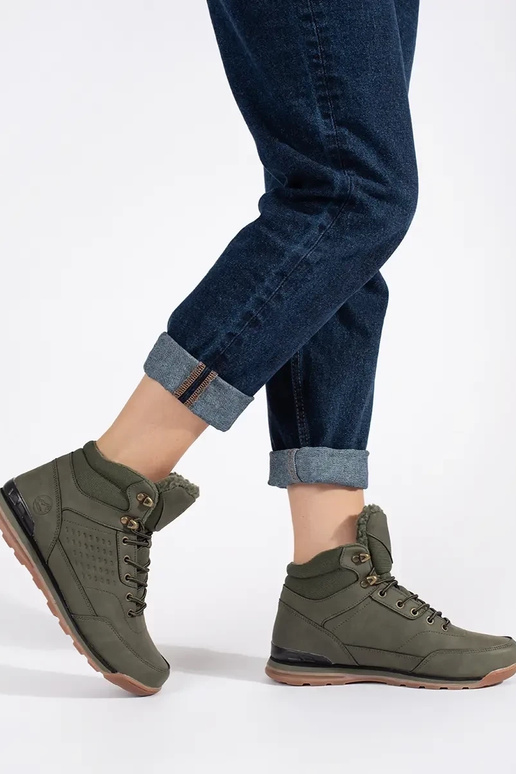 kaki kleuren Trekkingschoenen geïsoleerd kaki kleuren Trekkingschoenen geïsoleerd