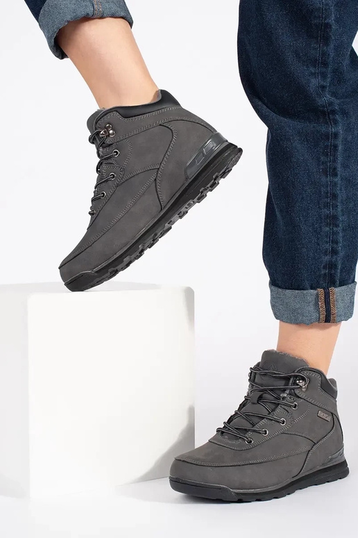 grijs geïsoleerd laarzen