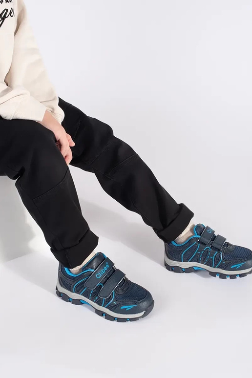 donkerblauIn jongensachtig...