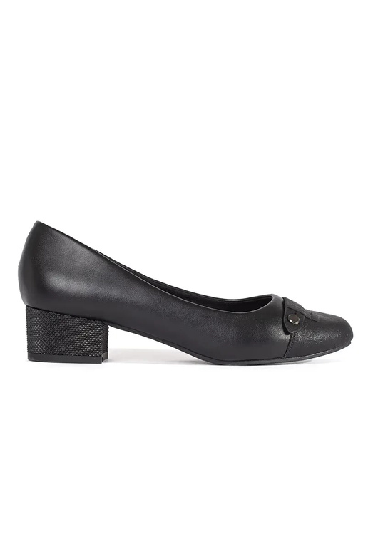 Zwarte dames pumps met lage hak Zwarte dames pumps met lage hak