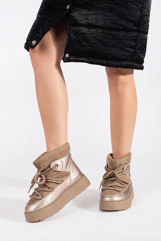 beige geregen SnoInboots voor dames... beige geregen SnoInboots voor dames...