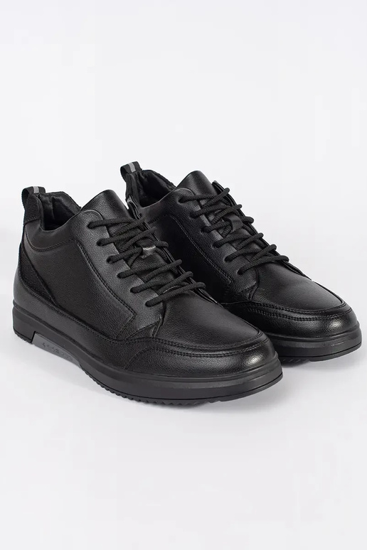 Zwarte warme heren schoenen Zwarte warme heren schoenen