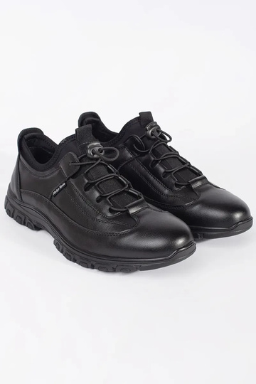 Zwarte lage sportschoenen 2
