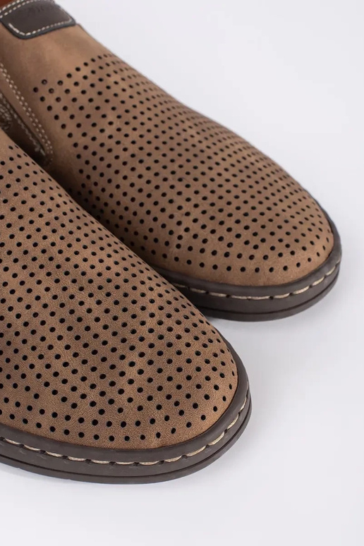 Bruine opengewerkte heren mocassins Bruine opengewerkte heren mocassins