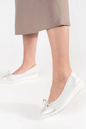 Gouden mocassins van suède... 2