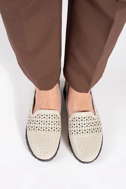 Zwarte mocassins van suède op dikke zool