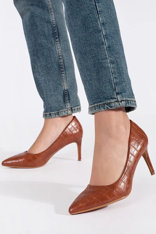 Bruine kleuren hakken op hak