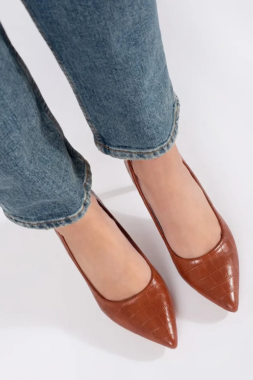 Bruine kleuren hakken op hak