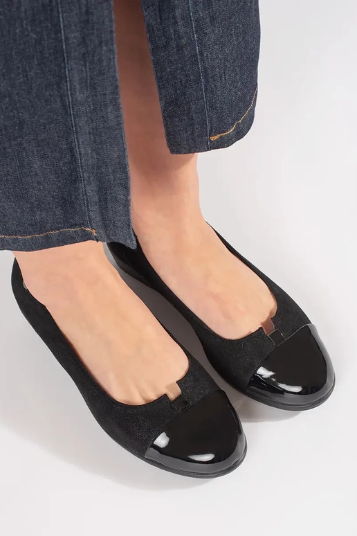 Zwarte schoenen met lakneus