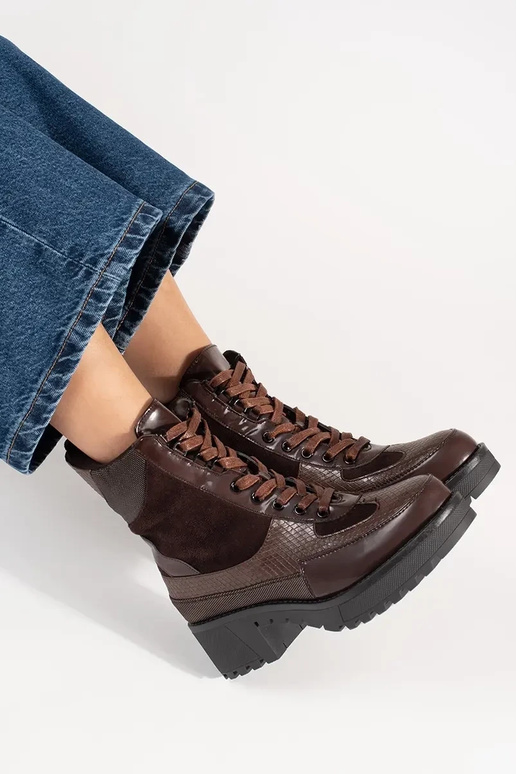 Bordeaux Kleurige Schoenen met Veters...