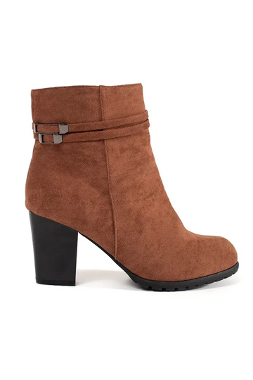 Bruine enkellaarsjes van suede