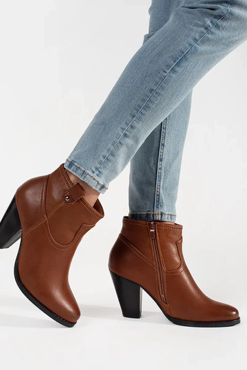 Bruine pumps 2