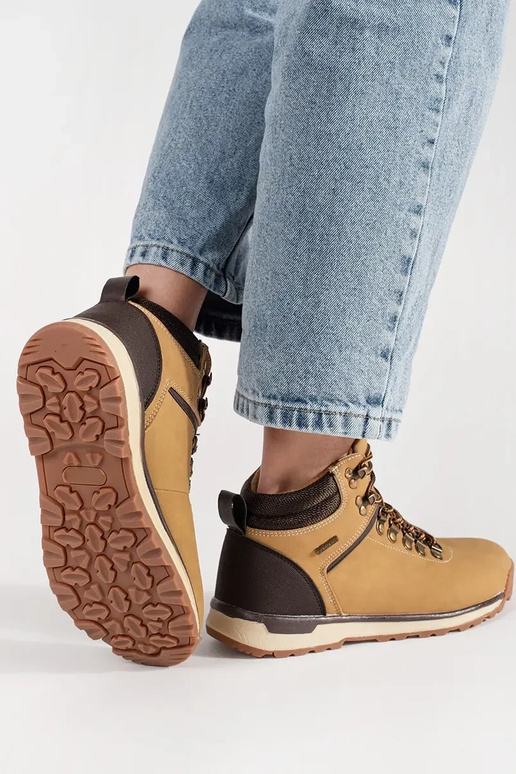 Bruine trekking schoenen