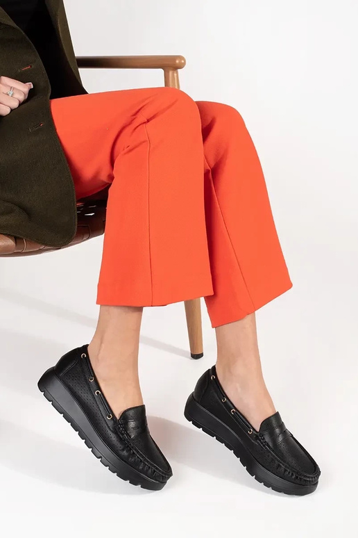 Stijlvolle zwarte dames mocassins Stijlvolle zwarte dames mocassins