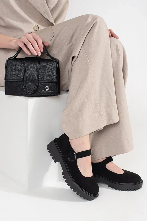 Zwarte halfhoge schoenen met plateau...